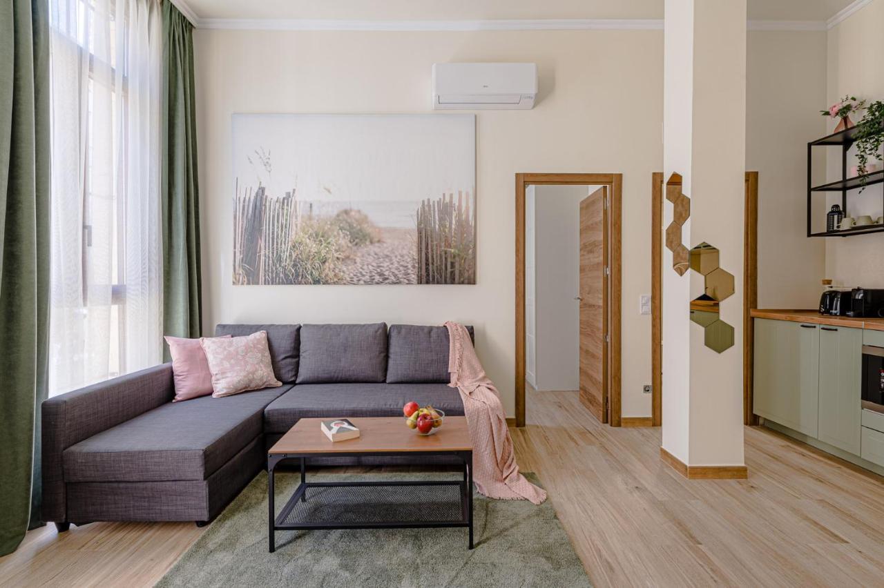 Simone Apartments Madrid Exterior photo