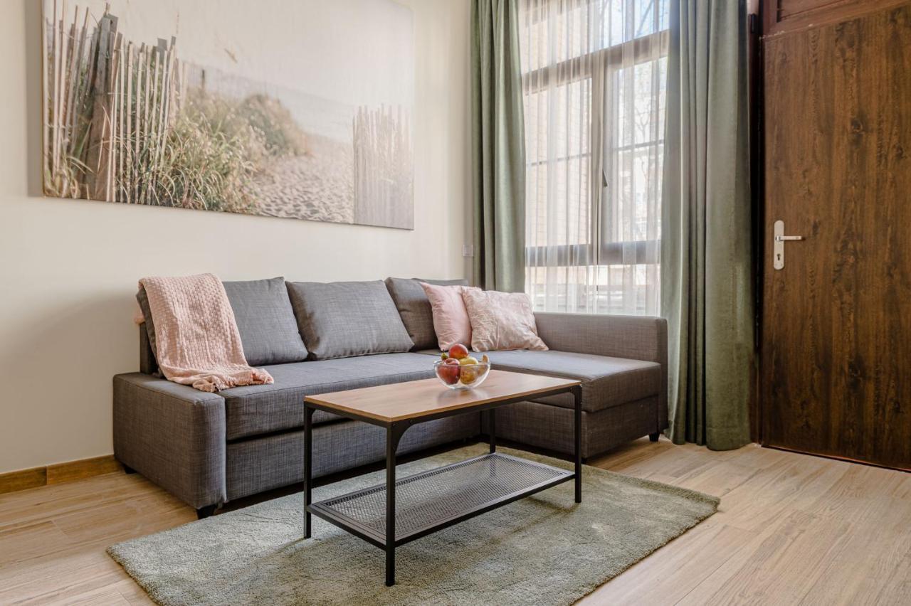 Simone Apartments Madrid Exterior photo